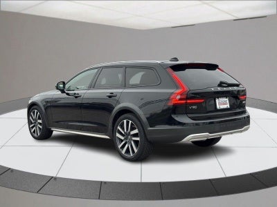 2021 Volvo V90 Cross Country T6