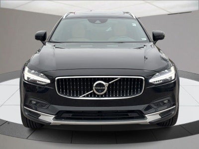 2021 Volvo V90 Cross Country T6