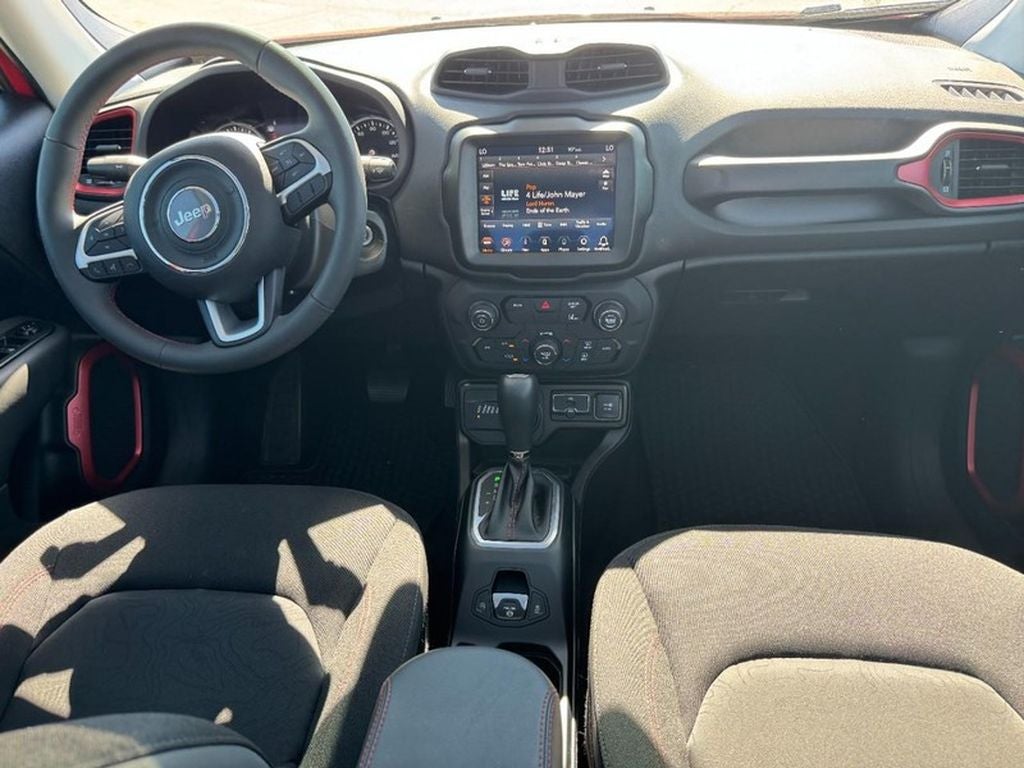 2023 Jeep Renegade Trailhawk